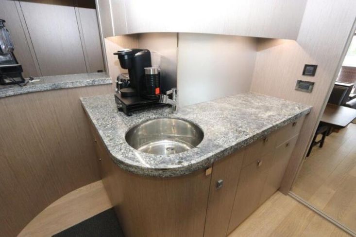 2019 Sunseeker Yacht - Image 6