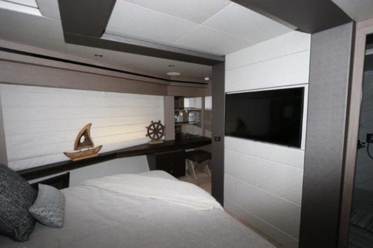 2019 Sunseeker Yacht - Image 9