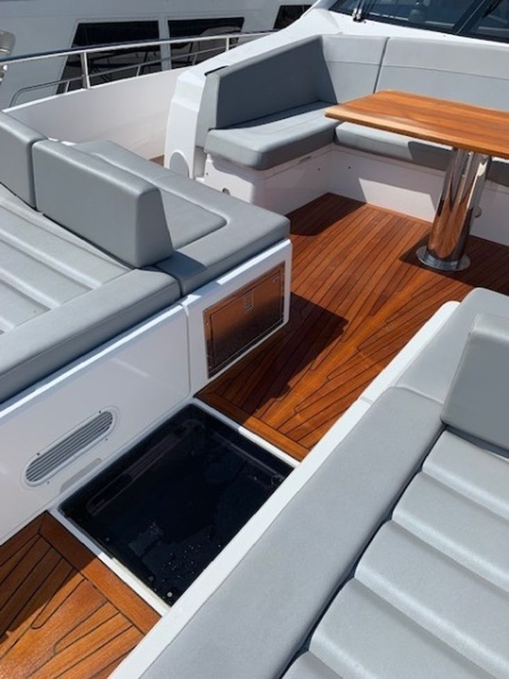 2018 Sunseeker Yacht - Image 2