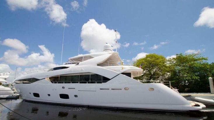 2015 Sunseeker Sport Yacht