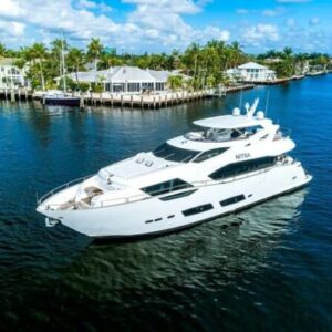 2017 Sunseeker Yacht