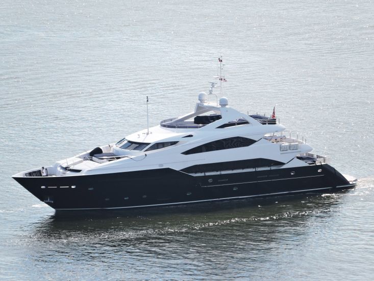 2012 Sunseeker 40 Metre Yacht - Image 26