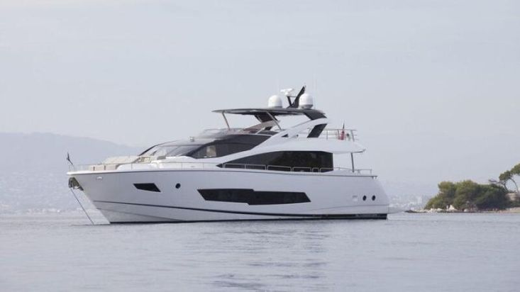 2019 Sunseeker Yacht